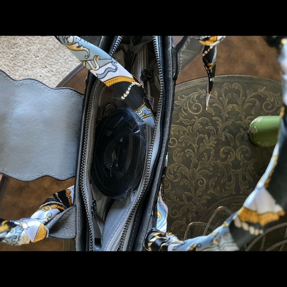 NEW Genuine Leather Gray Embossed Crocodile Tote Bag with Shoulder Strap - Picture 6 of 7